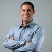 Maurício Funari / Comercial
