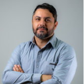 Luis Cesar Eves / Vendas, Técnico